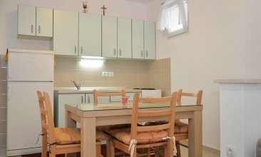 Kuća Nedjeljko, Apartman 4 c, Betina