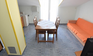 Kuća Pavica, Apartman 4+1 b, Jezera