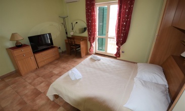 Kuća Josip, Apartman 2+1, Tisno