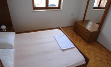 Kuća Crna, Apartman 4+1 a, Murter