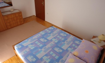 Kuća Crna, Apartman 4+1 b, Murter