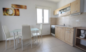 Kuća Dolores, Apartman 2+2 c, Betina