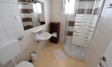 Kuća Dolores, Apartman 2+2 c, Betina
