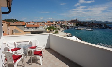 Kuća Dolores, Apartman 2+2 a, Betina