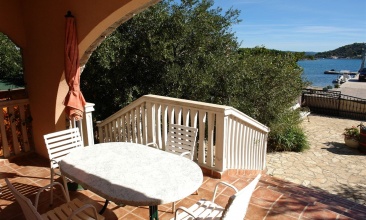 Kuća Drago, Apartman 4+1 a, Murter