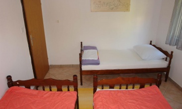 Kuća Đurđa, Apartman 4+2 c, Murter