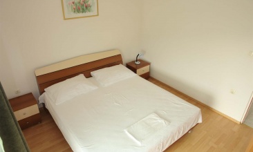 Kuća Edo , Apartman 2+2 c, Murter