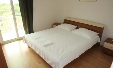 Kuća Edo , Apartman 2+2 c, Murter