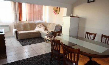 Kuća Nedjeljko, Apartman 4+1 a, Betina