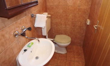 Kuća Tatjana, Apartman 2+1 a, Jezera