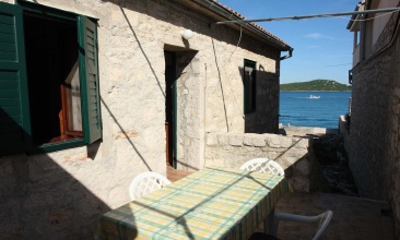 Kuća Đenko 2, Apartman 4+2, Betina