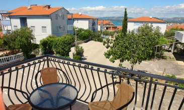Kuća Mara, Apartman 4+1 b, Murter