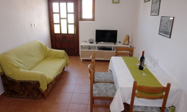 Kuća Mara, Apartman 4+1 b, Murter