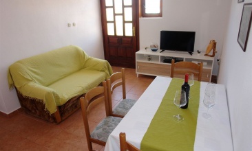 Kuća Mara, Apartman 4+1 b, Murter
