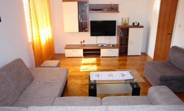 Kuća Gabrijela, Apartman 4+2, Betina