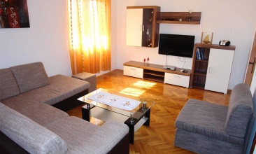 Kuća Gabrijela, Apartman 4+2, Betina