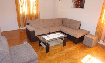 Kuća Gabrijela, Apartman 4+2, Betina