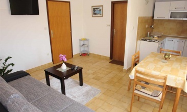 Kuća Gabrijela, Apartman 2+1 a, Betina
