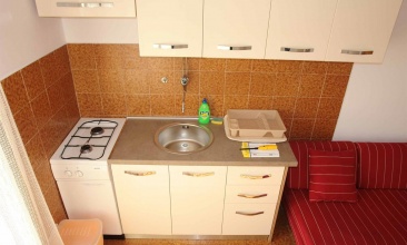 Kuća Gabrijela, Apartman 2+1 b, Betina