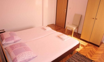 Kuća Gabrijela, Apartman 2+1 b, Betina