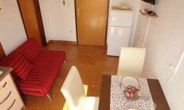 Kuća Gabrijela, Apartman 2+1 b, Betina