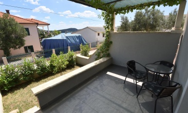 Kuća Senka, Apartman 2+1, Betina