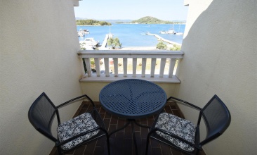 Kuća Slavica , Apartman 2+1 b, Murter