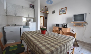 Kuća Kopriva, Apartman 4 b, Murter