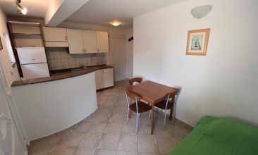 Kuća Neven 2, Apartman 2+2 a, Betina