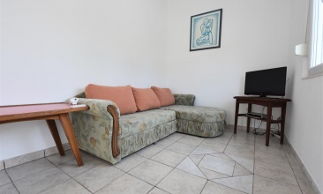Kuća Neven 2, Apartman 2+2 b, Betina