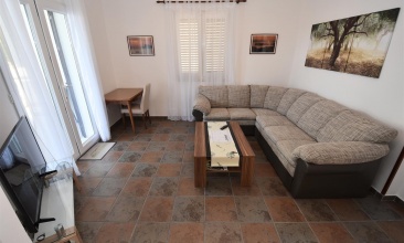 Kuća Albert, Apartman 4+1, Betina