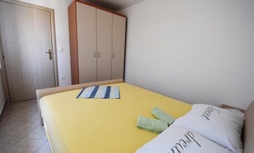 Kuća Pićo, Apartman 4, Murter