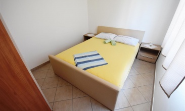 Kuća Pićo, Apartman 4, Murter