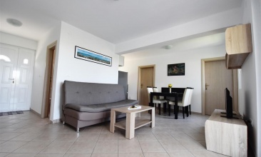 Kuća Pićo, Apartman 4, Murter