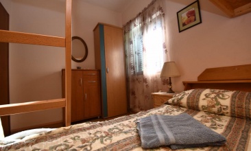Kuća Jasna, Apartman 4+1 a, Murter