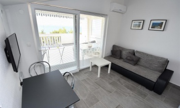 Kuća Štef, Apartman 4+1, Murter