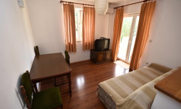 Kuća Katarina, Apartman 2+1 a, Betina