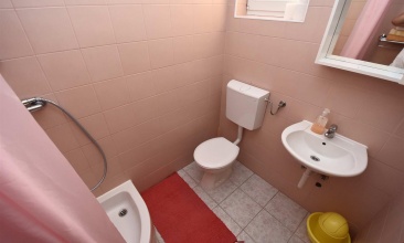 Kuća Katarina, Apartman 2+1 b, Betina