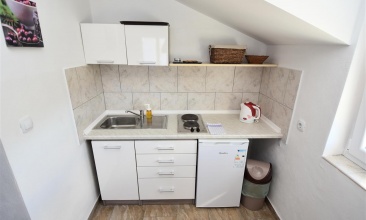 Vila Bonino, Apartman 2+2 e, Murter