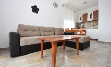 Vila Bonino, Apartman 2+2 b, Murter
