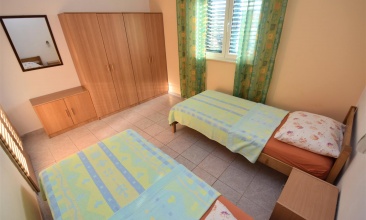 Kuća Vinka, Apartman 4 b, Jezera