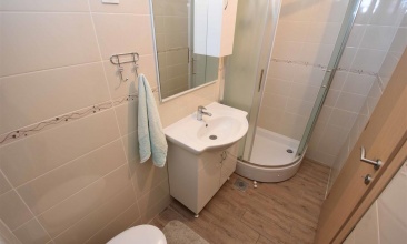 Kuća Goranka, Apartman 6+2, Murter