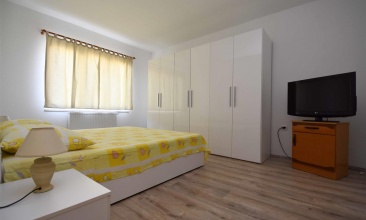Kuća Goranka, Apartman 6+2, Murter