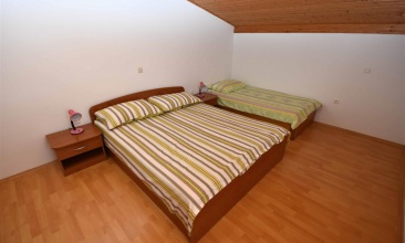 Kuća Goranka, Apartman 4+1 c, Murter