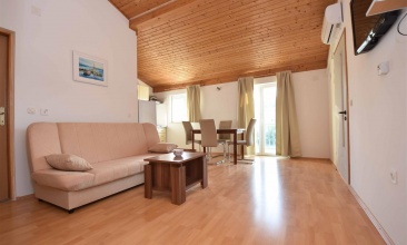 Kuća Goranka, Apartman 4+1 c, Murter