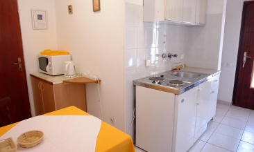 Kuća Dušan, Apartman 2+1, Tisno