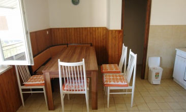 Kuća Emila, Apartman 6+1, Betina