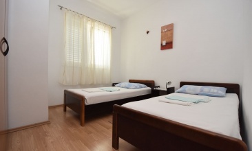 Kuća Eva, Apartman 4 b, Murter