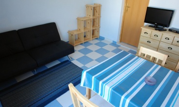 Kuća Gordana, Apartman 2+1 b, Murter