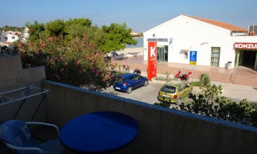 Kuća Gordana, Apartman 2+1 b, Murter